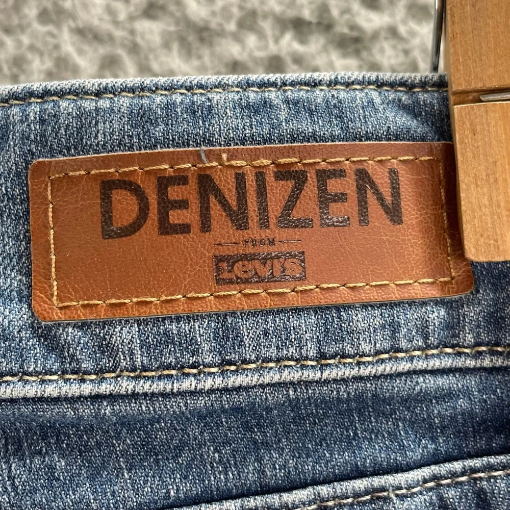 Denizen Denim Shorts‎ Womens 16 Blue Medium Wash Cuffed Mid Rise Casual Academia